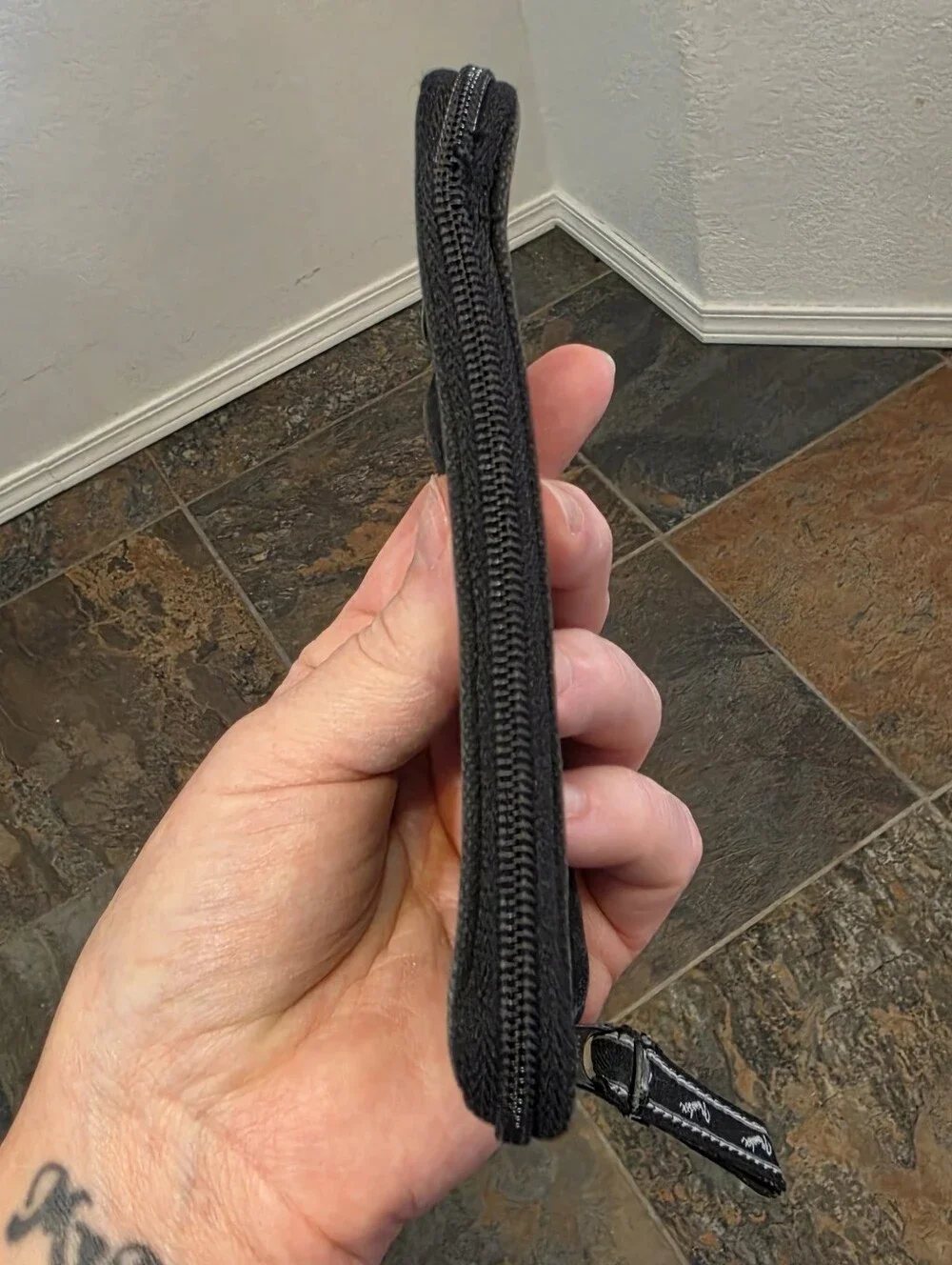 Vintage Number (N)ine FW05 Fender Logo Black Canvas Zip Wallet - Archival